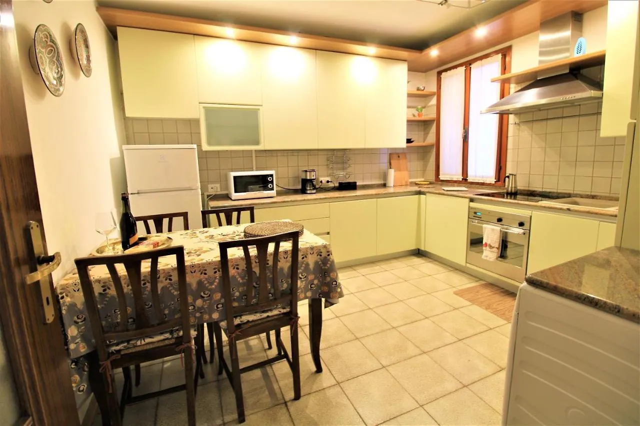 Charming Canal View San Marco Apartment Βενετία 0*,  Ιταλία