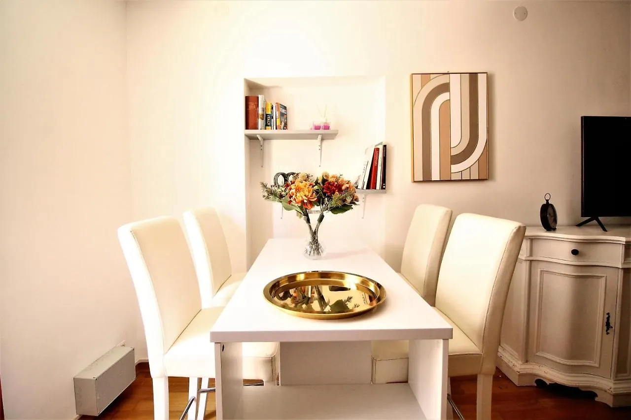 Charming Canal View San Marco Apartment Venice 0*,