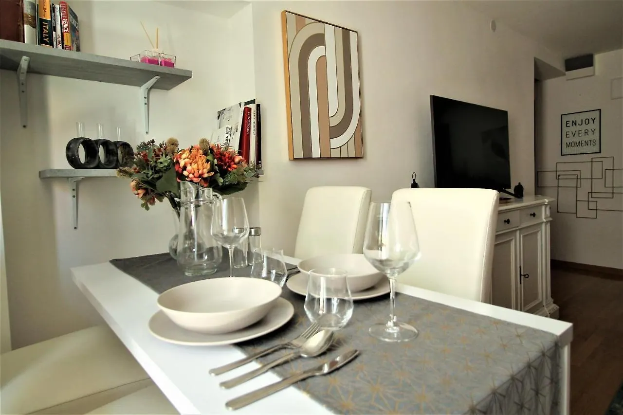 Charming Canal View San Marco Apartment Venice 0*,