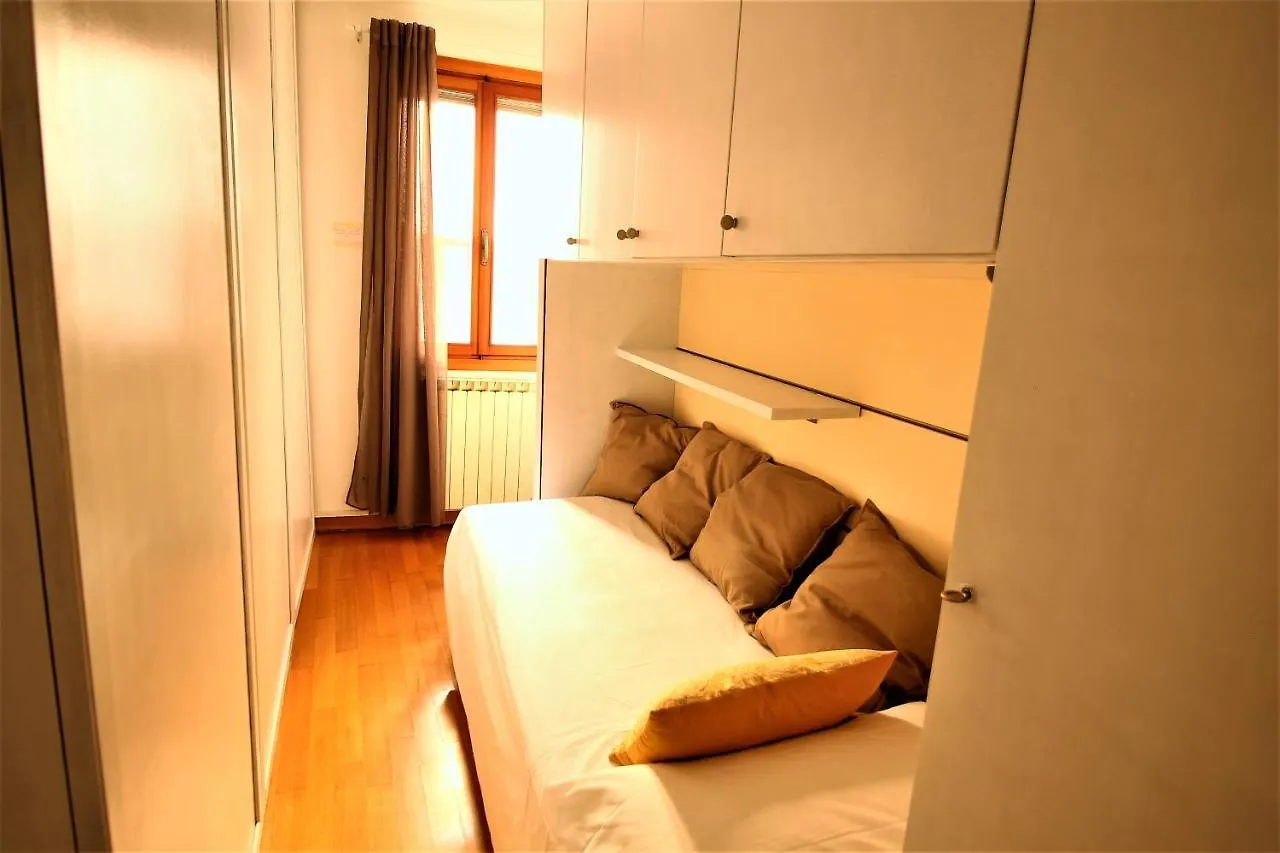 Charming Canal View San Marco Apartment Venice Italy